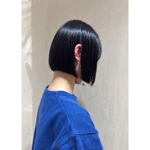 ELLYLONDON 1st.店×ミディアム