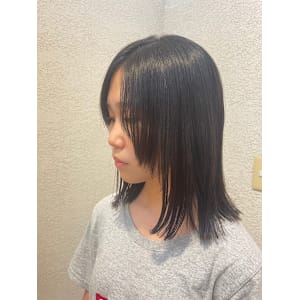 ELLYLONDON 1st.店×ミディアム