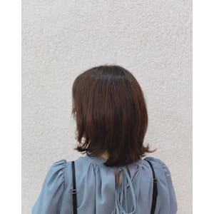 ELLYLONDON 1st.店×ミディアム