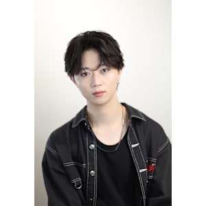 センターパート - メンズヘア整形サロン GOALD 名古屋 栄【メンズヘアセイケイサロン ゴールド ナゴヤサカエ】掲載中