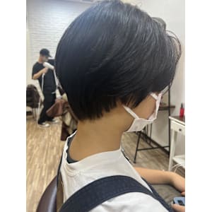 襟足すっきりショートヘア☆