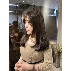 《花屋併設》ロングレイヤー/.柔らかベージュ/大人可愛い