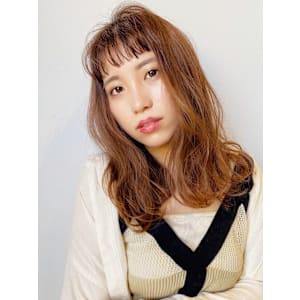 くびレイヤーふんわりカール艶髪20代30代