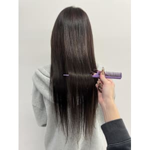 ツヤツヤストレートでナチュラルstyle！