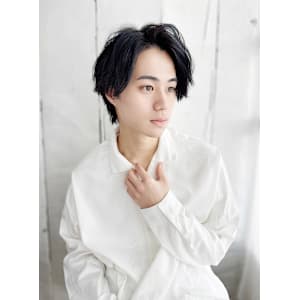 20代30代40代 外ハネワイルドアップバング