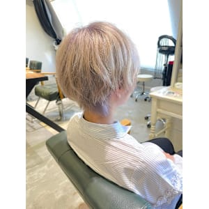 シルバーアッシュグレージュ/10代20代/大橋