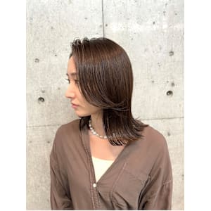 20代30代艶髪透明感外ハネミディアム