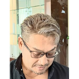 白髪ぼかしハイライト - Beautissimo 東長崎【ビューティシモ  ヒガシナガサキ】掲載中