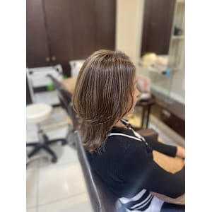 脱白髪染めハイライトカラー