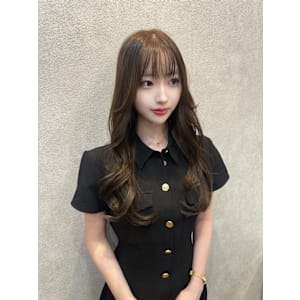 小顔、似合わせカットは平川友理にお任せ下さい