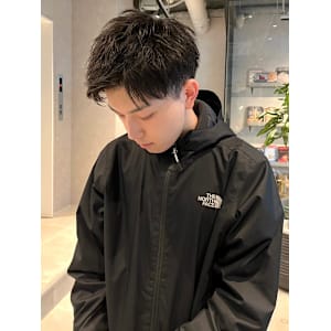 アップバング　ツーブロック　爽やか　メンズショート　20代