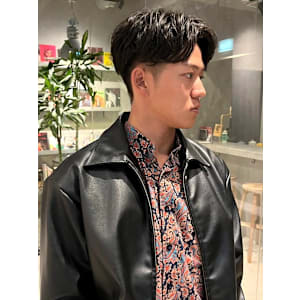 コンマヘア　毛流れセンターパート　爽やか　ビジネス　眉カット