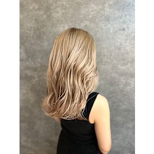 ハイトーンベージュ