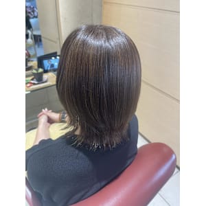 白髪ぼかしハイライト - EMU international 春日部本店【エムインターナショナル】掲載中