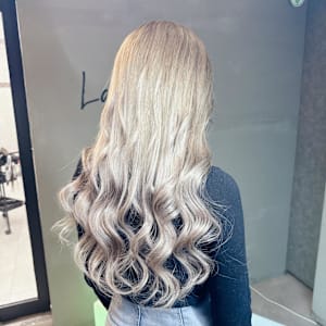 パールベージュ