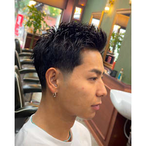 スパイキーショート×テーパーフェード