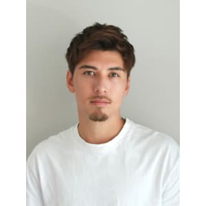 ナチュラルアップバングショート