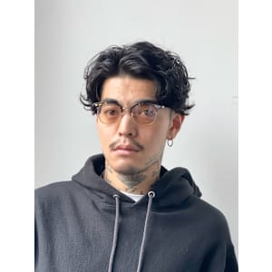 ラルフカール　外国人風パーマ　メンズパーマ　フェードカット