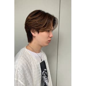 毛流れ質感の綺麗なセンターパート