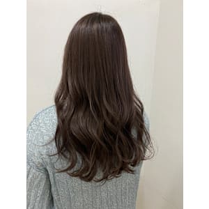 ブラウンベージュ