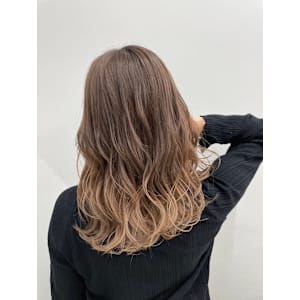 ベージュグラデーション