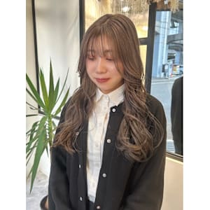 くすみベージュ