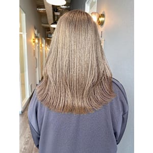 《kitin吉祥寺》ハイトーンカラー　グレージュ　ベージュ