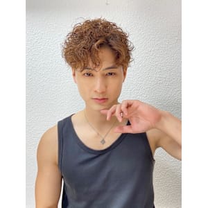 ツイストスパイラルパーマアップバング