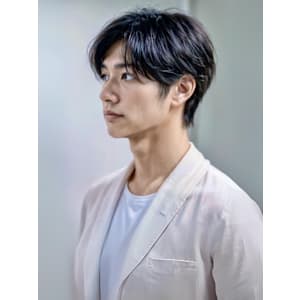 ナチュラルセンターパート/黒髪/シークレットパーマ