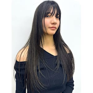 ロングレイヤー　顔周りレイヤーカット　韓国風　ストレートヘア