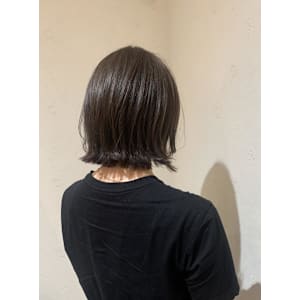 大人気の切りっぱなしボブ