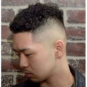 ハードパーマ×スキンフェード