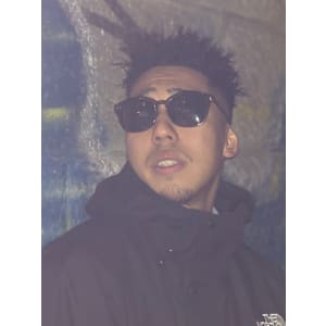 ツイストパーマ×スキンフェード