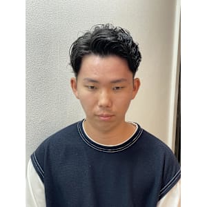 ウェーブパーマ×フェードスタイル