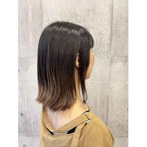 ブリーチを使ったデザインカラー