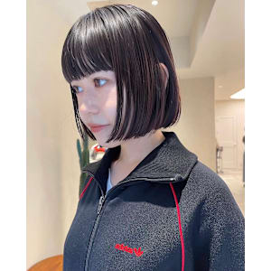 刈り上げショートボブウルフレイヤーイルミナブルーアッシュ韓国