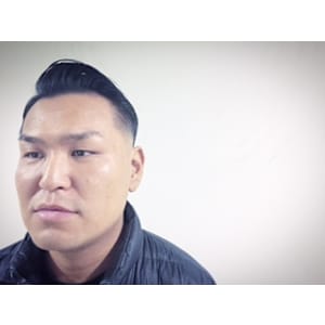 スキンフェード×ハードパート