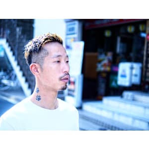 メッシュ×サイドバックスタイル