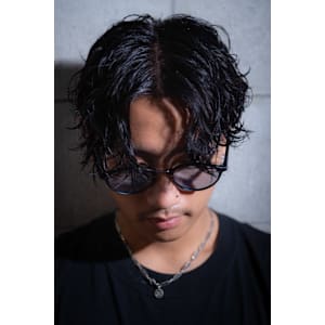 センターパート×パーマ