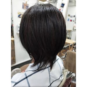 シュっと軽いレイヤーボブ