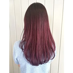 レッドカラー　ハイトーン　暖色系カラー　ロングレイヤー