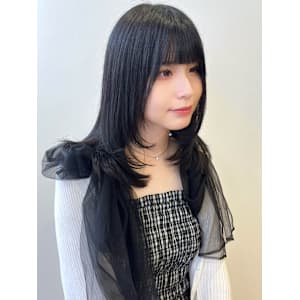 ブルーブラック　寒色系　レイヤーカット　ハイレイヤー