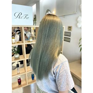 くすみミントカラー