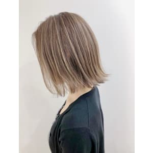 前下がりボブミディ/ハイライト/透明感/20代30代40代