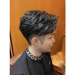 銀座　理容室　毛流れパーマ　7:3スタイル　刈り上げ