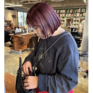 ミニボブ✖ピンクカラー