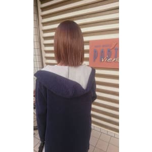 ミディアムボブ