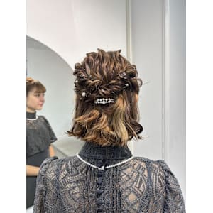 ハーフアップアレンジ/ボブヘアアレンジ/結婚式お呼ばれヘア