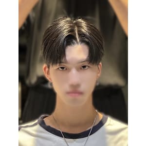 韓国ヘア コンマヘア ダウンパーマ アップパーマ メンズ 表