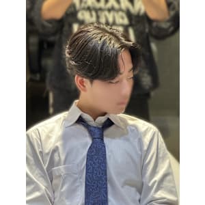 韓国ヘア ダウンパーマ 髪質改善 カルマヘア メンズ韓国ヘア